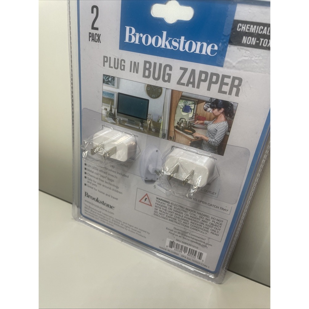 Brookstone Plug In Bug Zapper - Picture 3 of 4